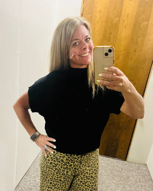 Black Short sleeve Sweater